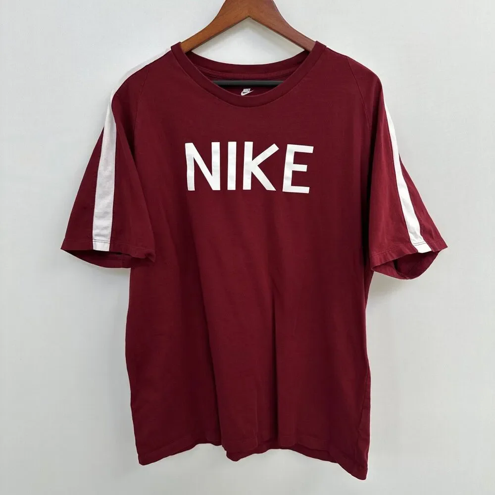 Nike Tee ah8650-657 Mens T-Shirt Sz XL Graphic Maroon Short Sleeve Stripe Sleeve